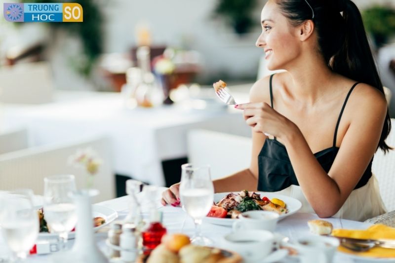 Ngành Quản trị nhà hàng và dịch vụ ăn uống - 7810202